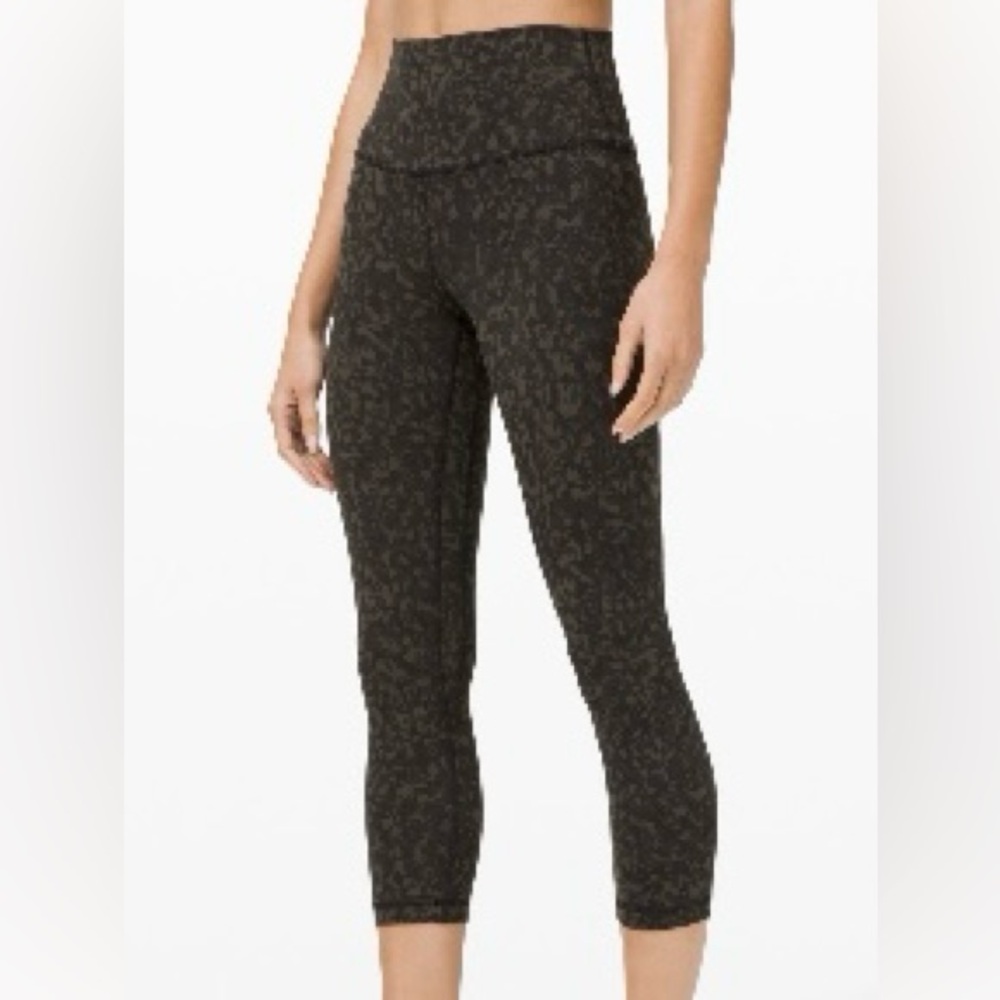 lululemon Align High-Rise Crop 21” Size 4 Wild Thing Dark Olive Multi